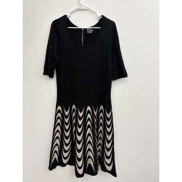 Gabby Skye Sweater Dress Women's L Black & Tan Knit Short Sleeves Fit & Flare - Picture 2 of 10